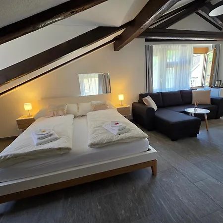 Surselva * Τσουρ