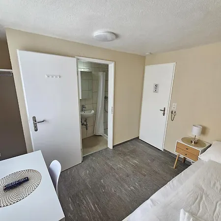 ホテル Surselva クール