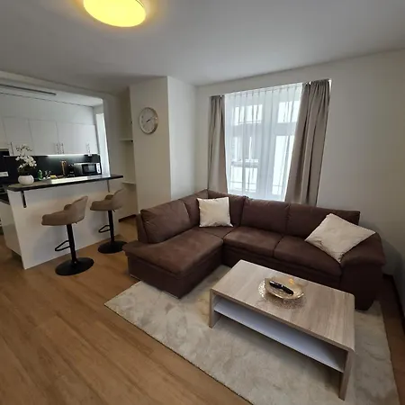 Surselva Hotel *